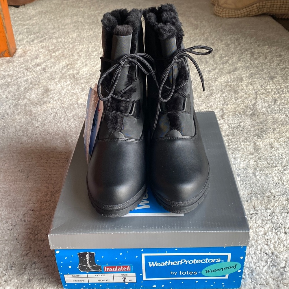 Weatherprotectors by totes Size 7 Winter Boots